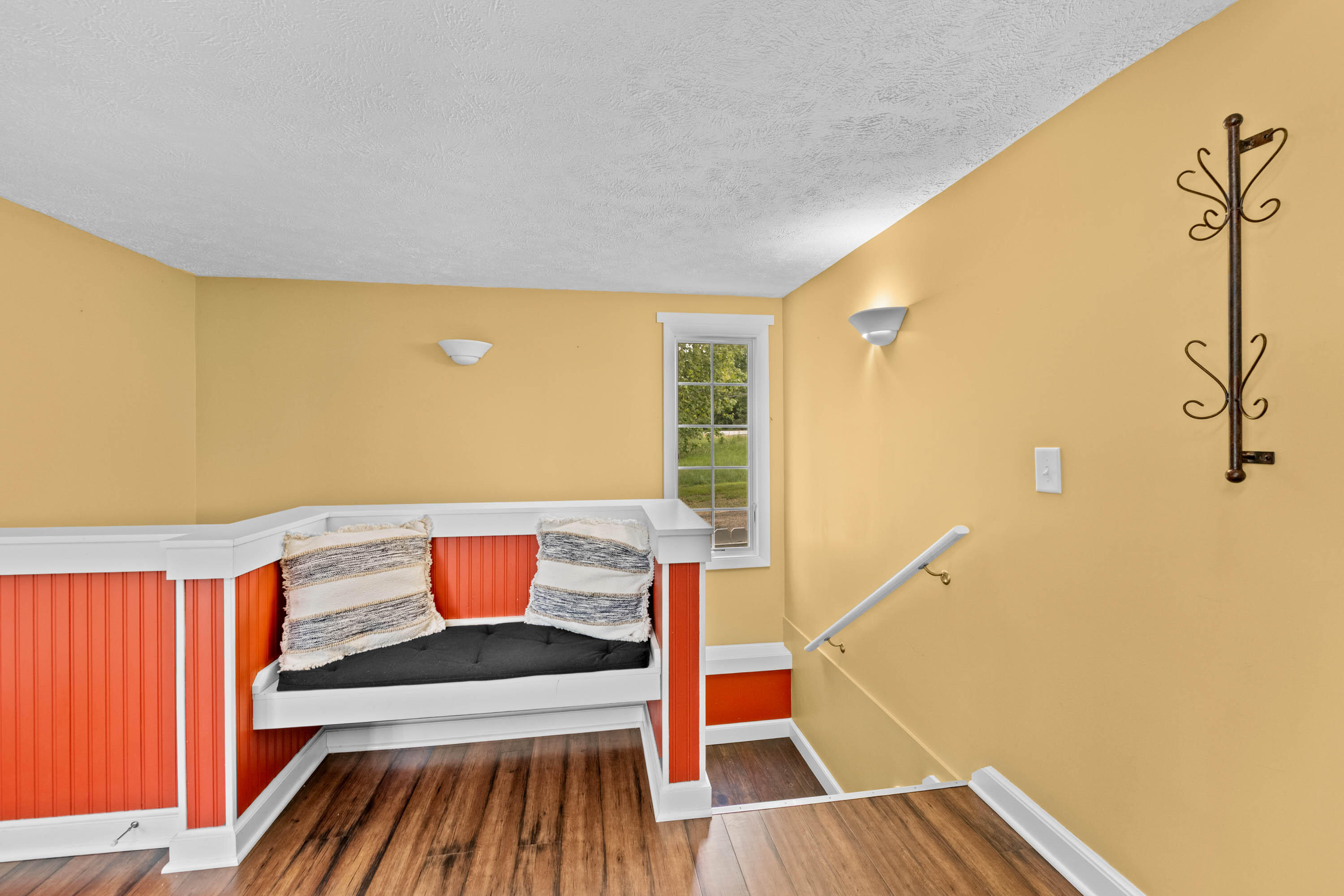 998 Lewiston Road West Gardiner, ME 04345 - Photo 9 of 41 entry