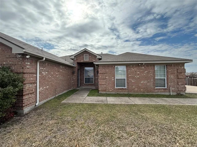 $2,300 | 112 Pepperbush Lane, Aledo, TX 76008
