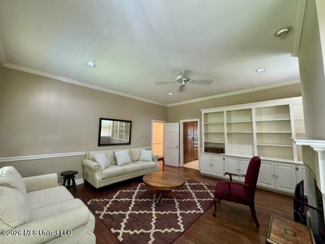 481 Greenfield Road Natchez, MS 39120 - Photo 26 of 52 Living Room