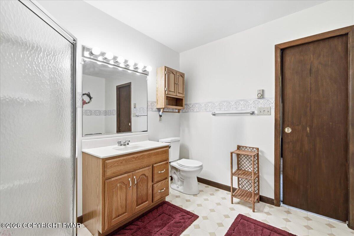 214 Hummingbird Trail Bushkill, PA 18324 - Photo 26 of 34 51-Photo-47