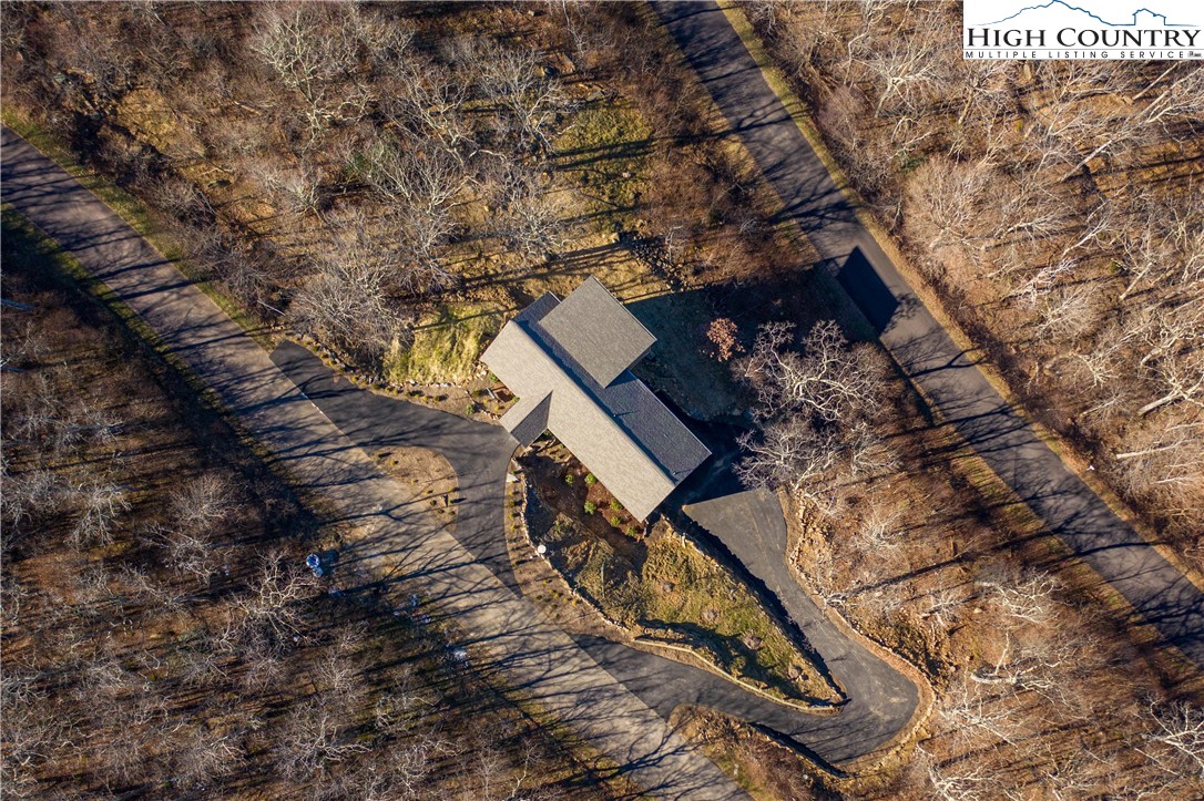 752 Crown Point Road West Jefferson, NC 28694 - Photo 3 of 49 Gallery Image 3