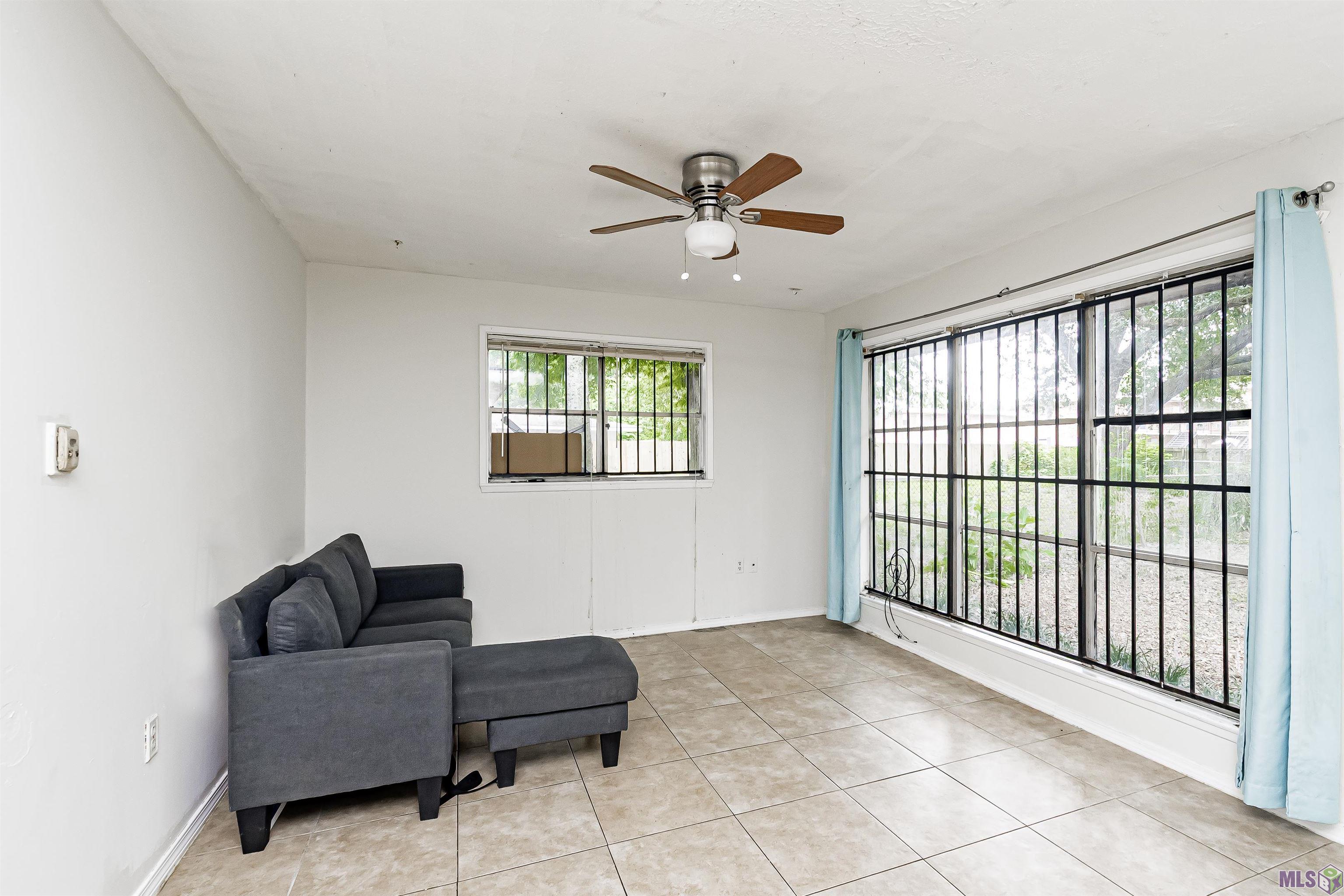 1242 Aster Street Baton Rouge, LA 70802 - Photo 4 of 17 Gallery Image 4