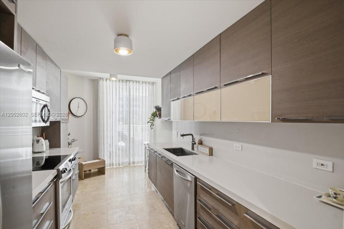 801 Brickell Key Boulevard, Unit 409 Miami, FL 33131 - Photo 9 of 83