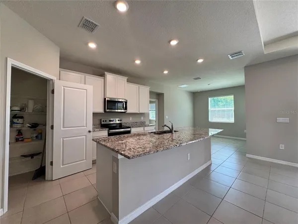 $3,600 | 4970 Northwest 39th Loop, Ocala, FL 34482