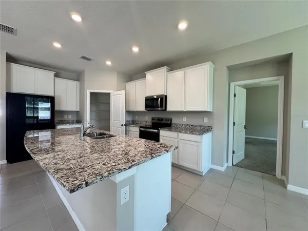 $3,600 | 4970 Northwest 39th Loop, Ocala, FL 34482