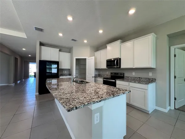 $3,600 | 4970 Northwest 39th Loop, Ocala, FL 34482