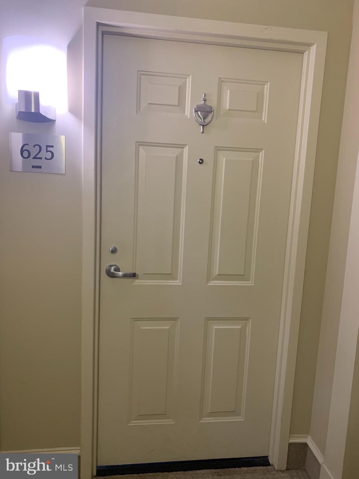 11800 Sunset Hills Road, Unit 625 Reston, VA 20190 - Photo 2 of 19 a view of cabinet