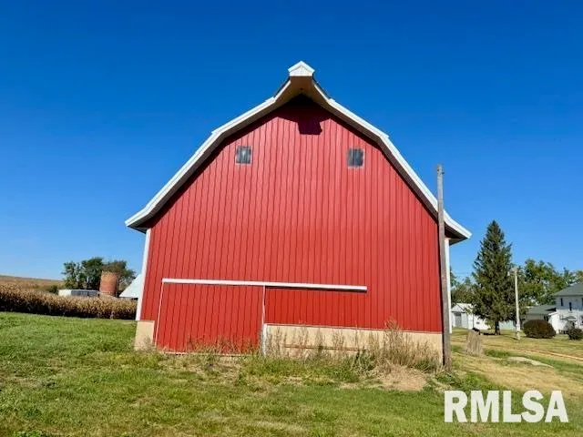 $230,000 | 4214 150th Street, Clinton, IA 52732