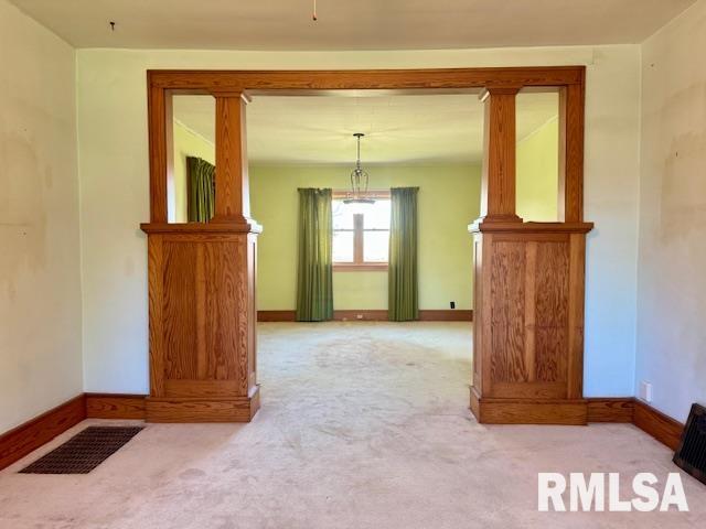 4214 150th Street Clinton, IA 52732 - Photo 5 of 58