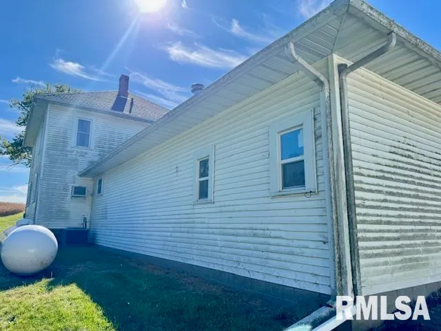 $230,000 | 4214 150th Street, Clinton, IA 52732