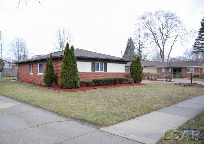 22947 Tuck Road Farmington, MI 48336 - Photo 16 of 21 31343555-15.JPG