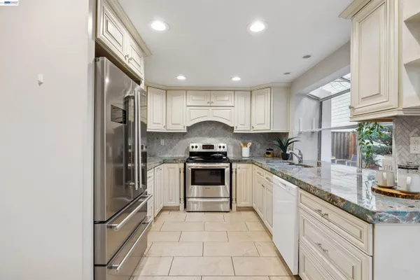 $1,680,000 | 30 Sea Bridge, Alameda, CA 94502