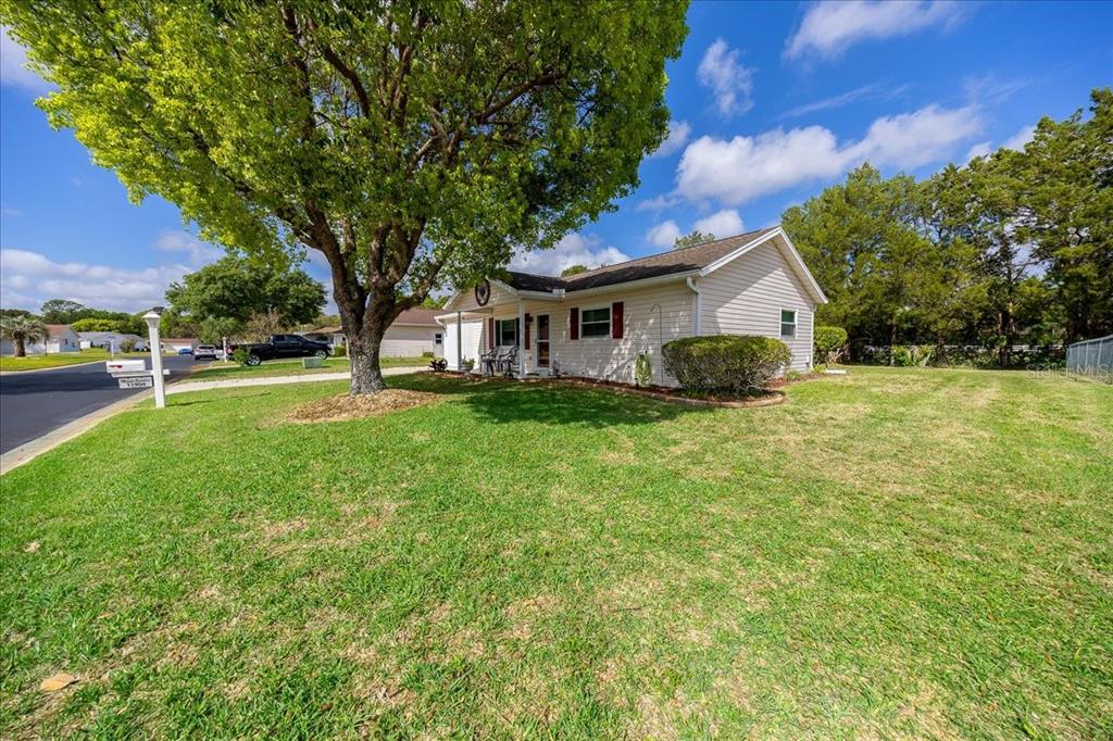 11904 Southwest 137th Loop Dunnellon, FL 34432 - Photo 3 of 32