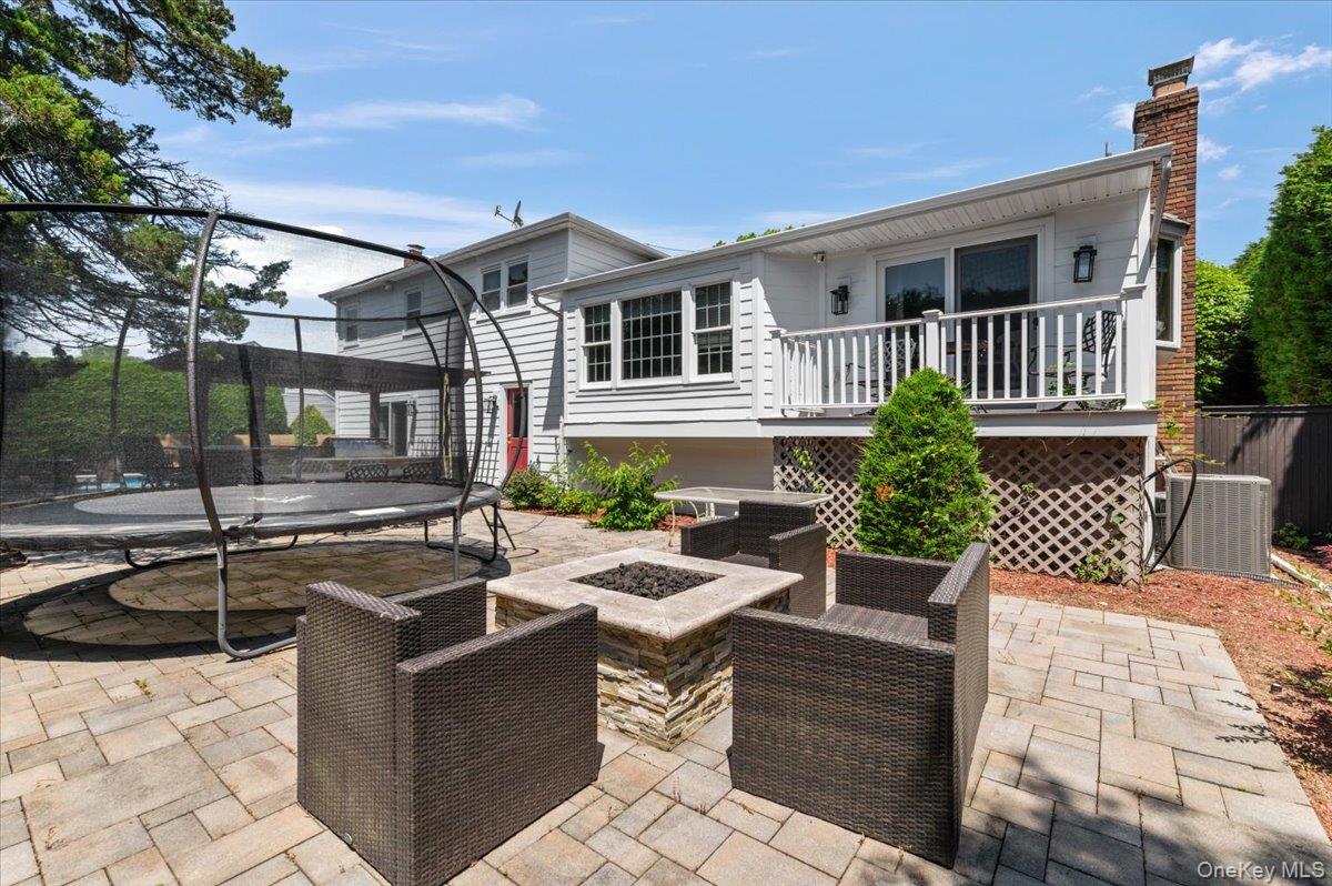 100 Cabot Road Massapequa, NY 11758 - Photo 35 of 49