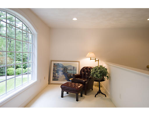 11 Stanton Circle Boxford, MA 01921 - Photo 10 of 13 Gallery Image 10