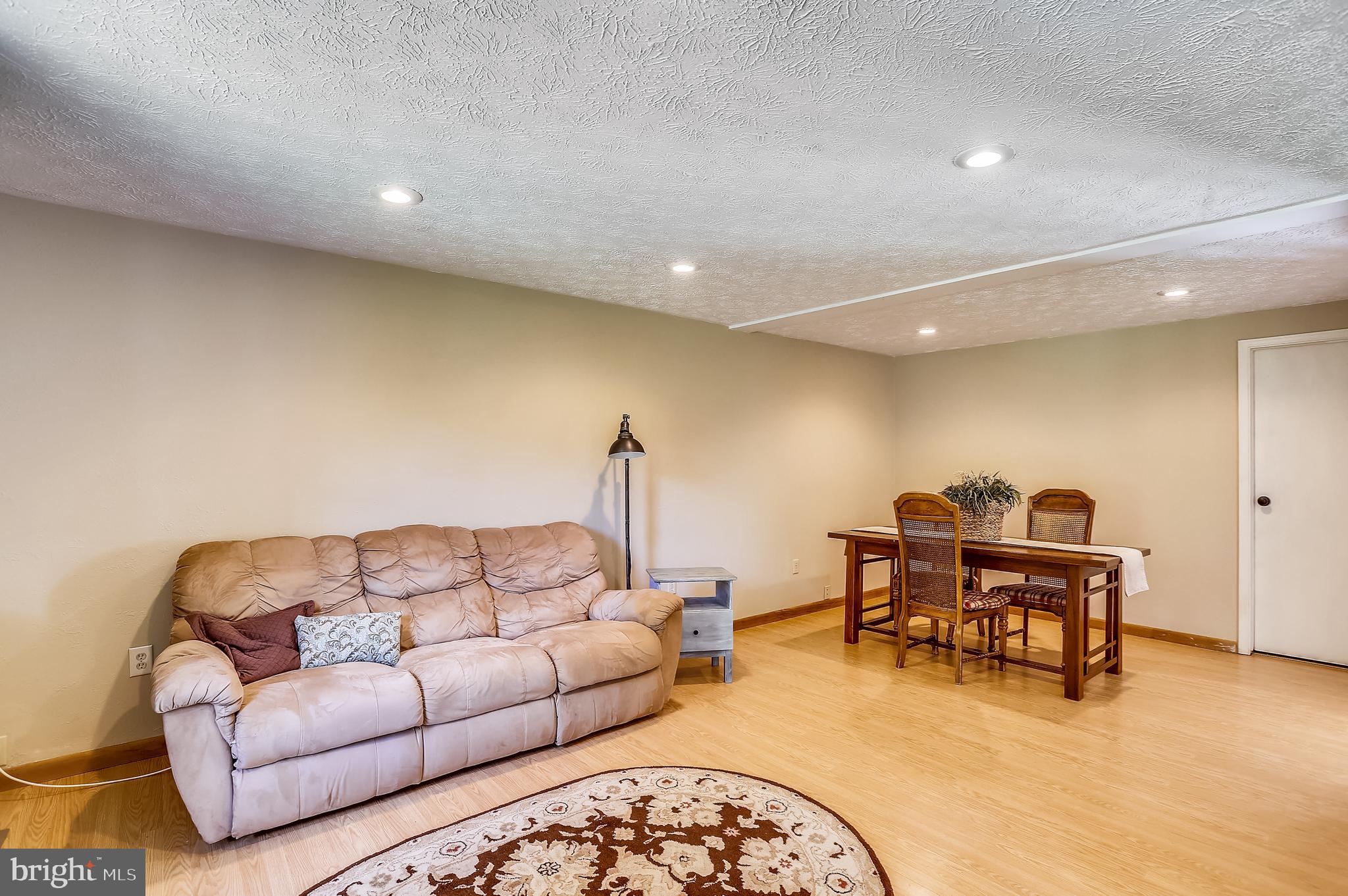7108 Cedar Road Bowie, MD 20720 - Photo 10 of 67 Living room