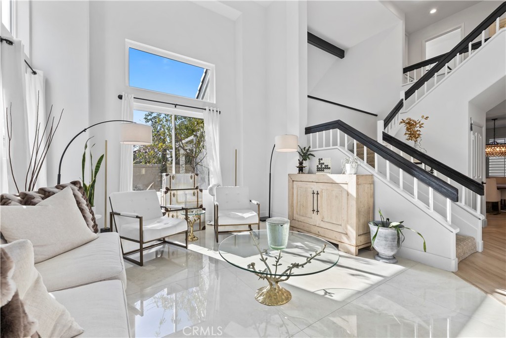 8 Lakeridge Rancho Santa Margarita, CA 92679 - Photo 2 of 16