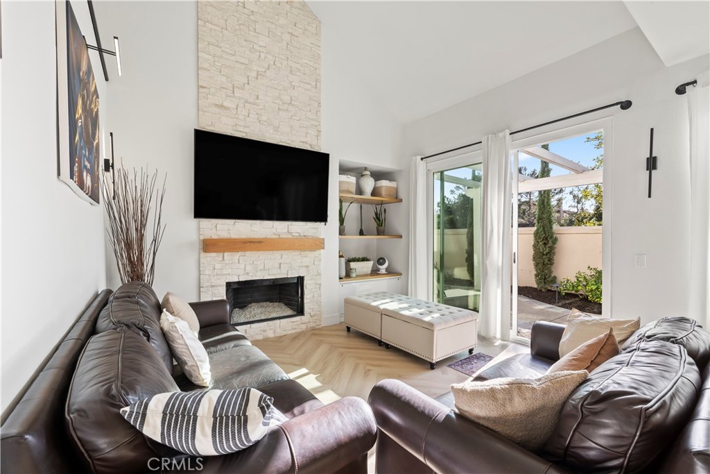 8 Lakeridge Rancho Santa Margarita, CA 92679 - Photo 4 of 16