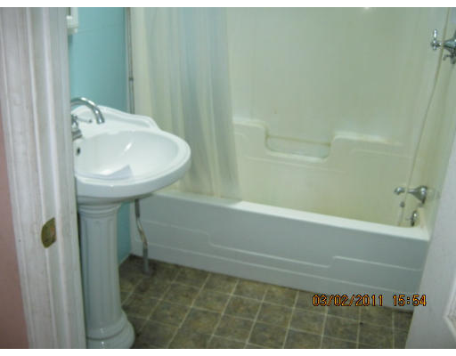 27 Beech Bluff Road Freetown, MA 02717 - Photo 3 of 6 Gallery Image 3