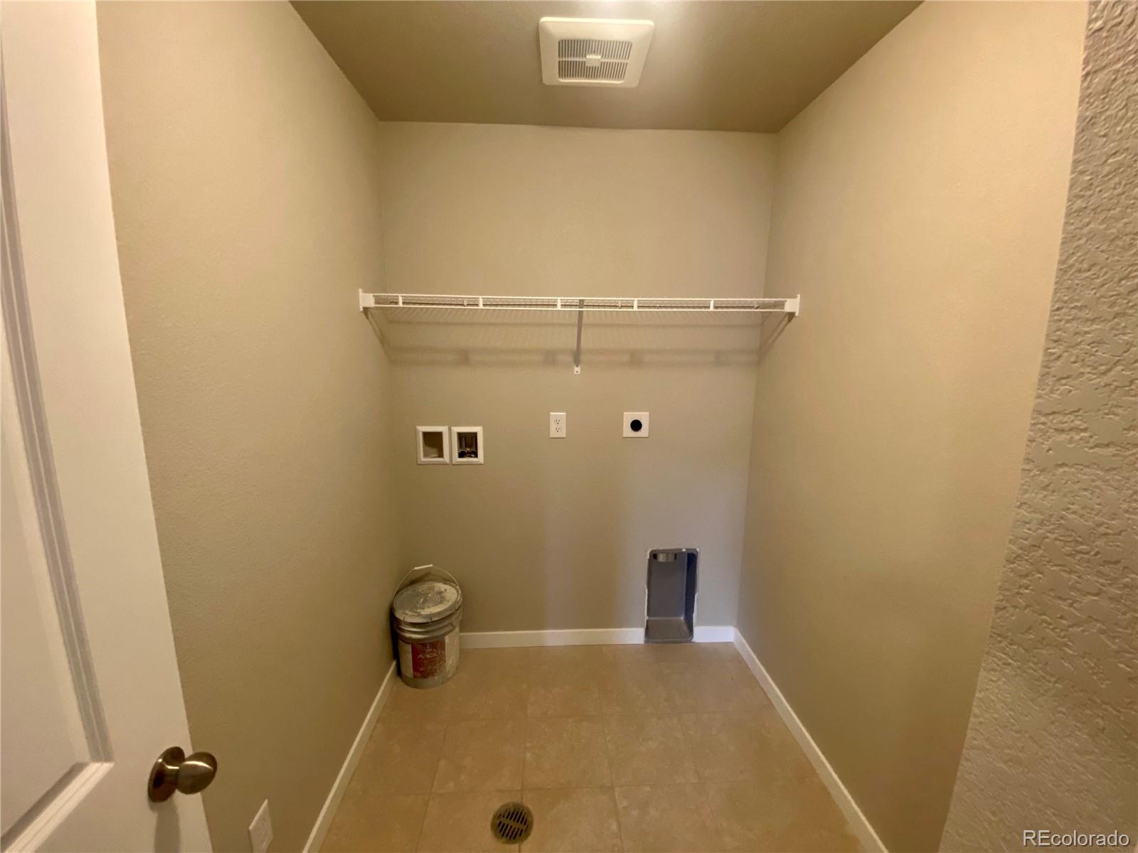 541 Ryan Avenue Fort Lupton, CO 80621 - Photo 22 of 29 a bathroom with a shower