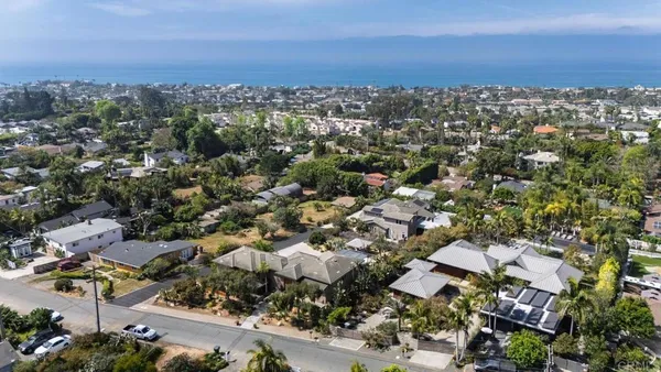 $4,599,000 | 614 Ocean View Avenue, Encinitas, CA 92024