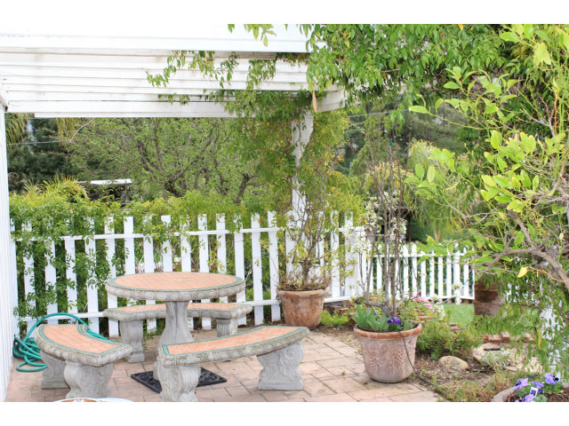 16111 Viewfield Road Monte Sereno, CA 95030 - Photo 9 of 25 Gallery Image 9