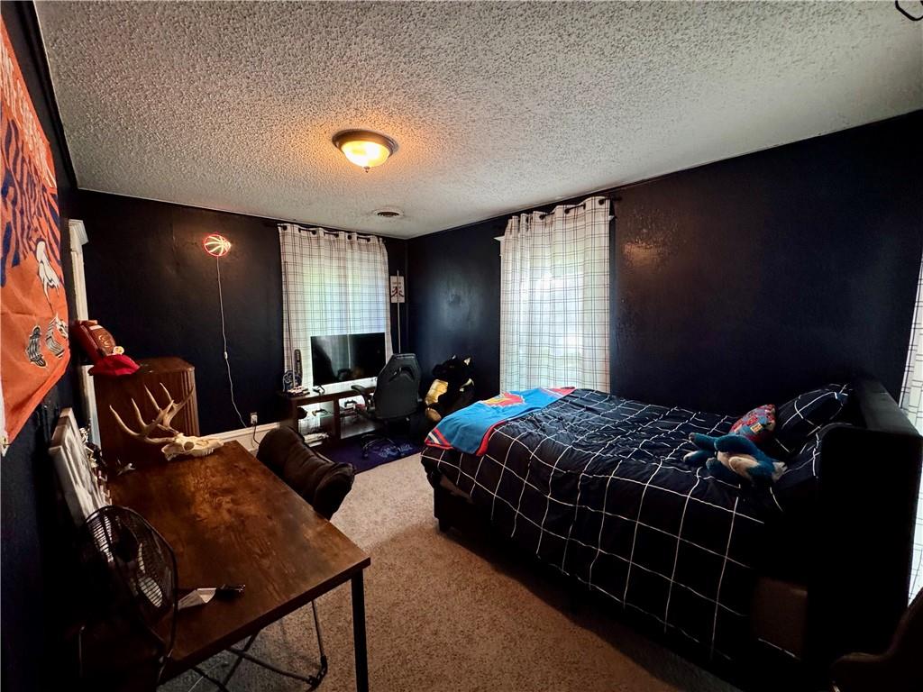 618 East Maple Street Columbus, KS 66725 - Photo 15 of 34