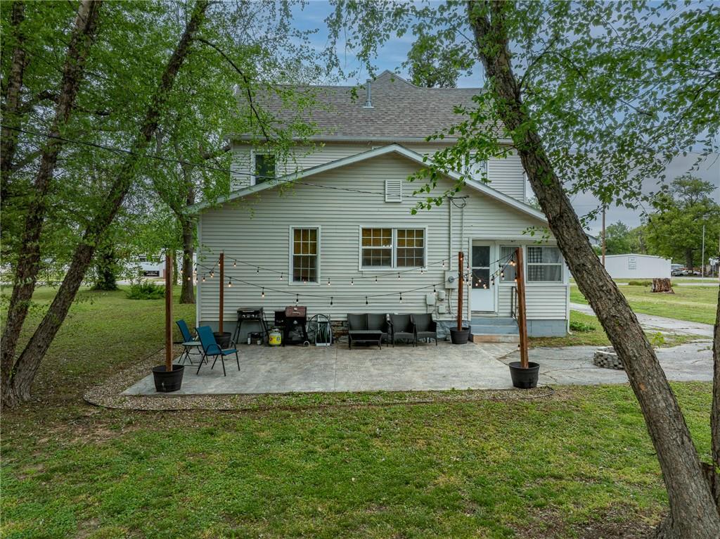 618 East Maple Street Columbus, KS 66725 - Photo 28 of 34