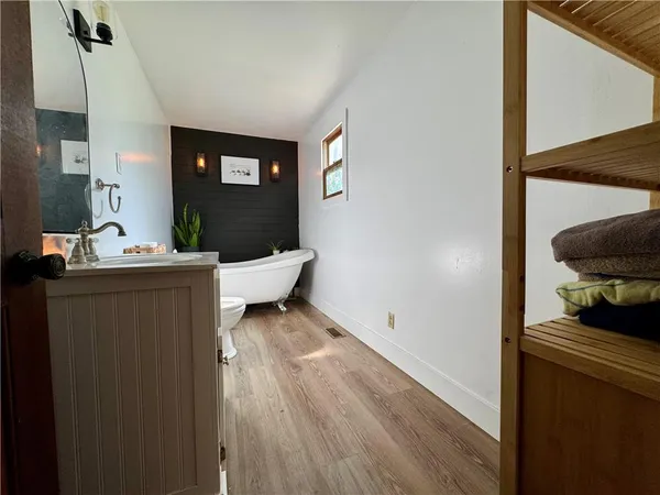 $172,000 | 618 East Maple Street, Columbus, KS 66725