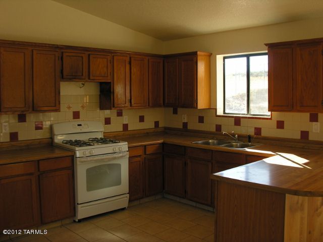 1230 Calle Avestruz Rio Rico, AZ 85648 - Photo 4 of 19