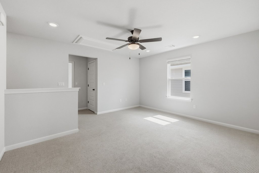 8001 Andravida Drive Austin, TX 78747 - Photo 24 of 35 Open loft space with endless possibilities