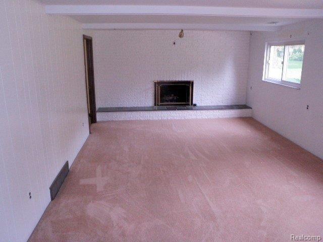 6595 Flintlock Ridge Utica, MI 48317 - Photo 6 of 12 Family Room (2).JPG
