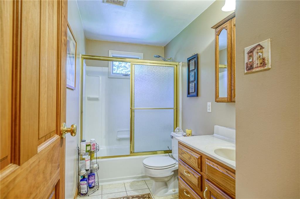 103 Old Ridge Road Coraopolis, PA 15108 - Photo 12 of 23 Gallery Image 12