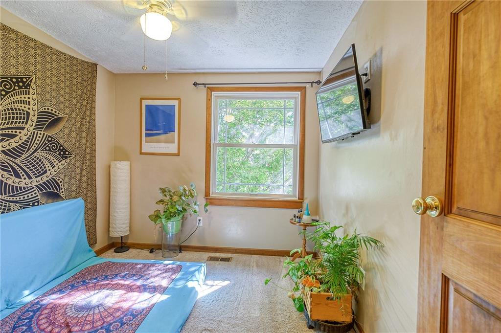 103 Old Ridge Road Coraopolis, PA 15108 - Photo 15 of 23 Gallery Image 15