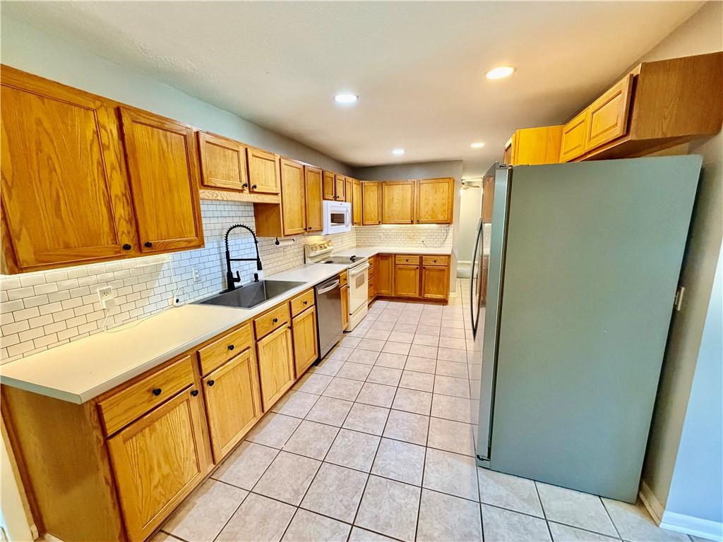 17 Southeast 125 Road Warrensburg, MO 64093 - Photo 6 of 17