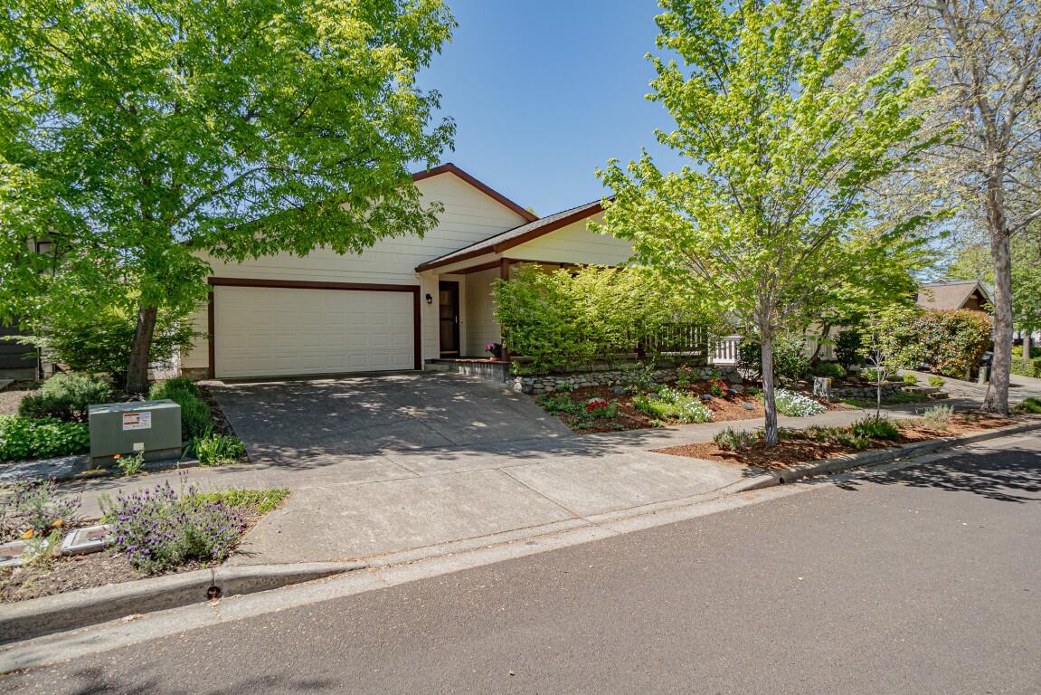 35 Logan Way, Talent