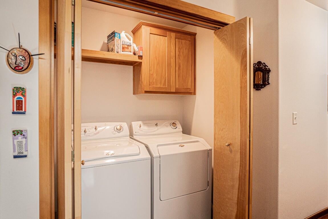 35 Logan Way Talent, OR 97540 - Photo 16 of 22 Laundry Area