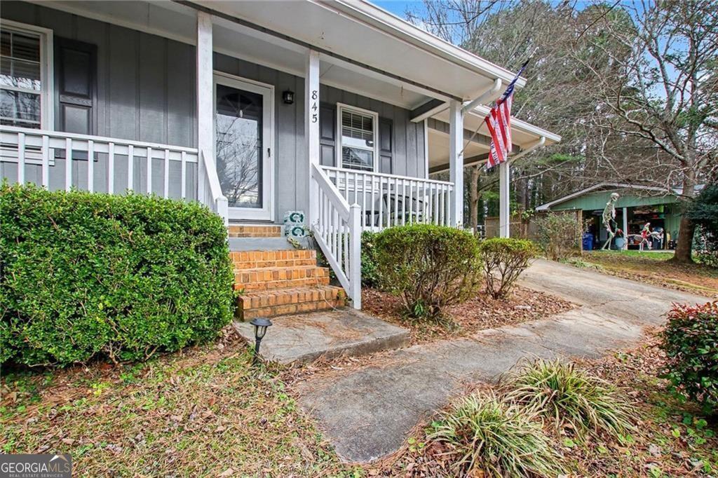 845 Idlewood Road Winder, GA 30680 - Photo 3 of 18