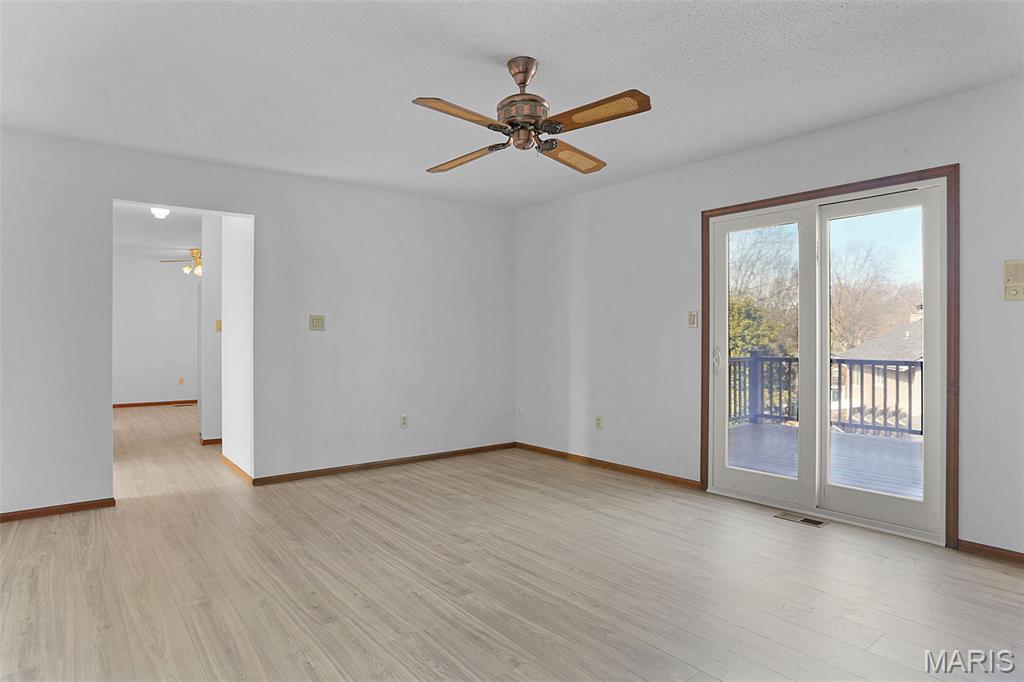 3028 Olde Post Road St. Louis, MO 63129 - Photo 14 of 39