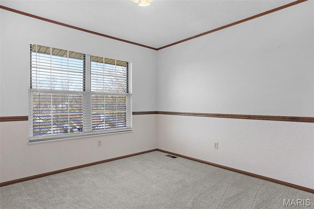 3028 Olde Post Road St. Louis, MO 63129 - Photo 23 of 39