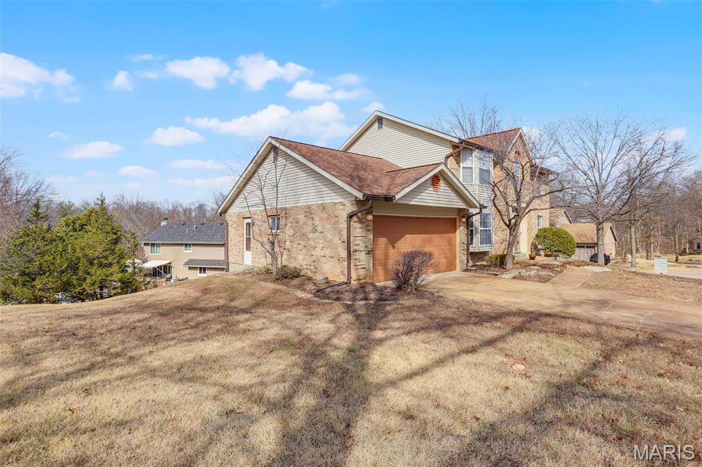 3028 Olde Post Road St. Louis, MO 63129 - Photo 3 of 39