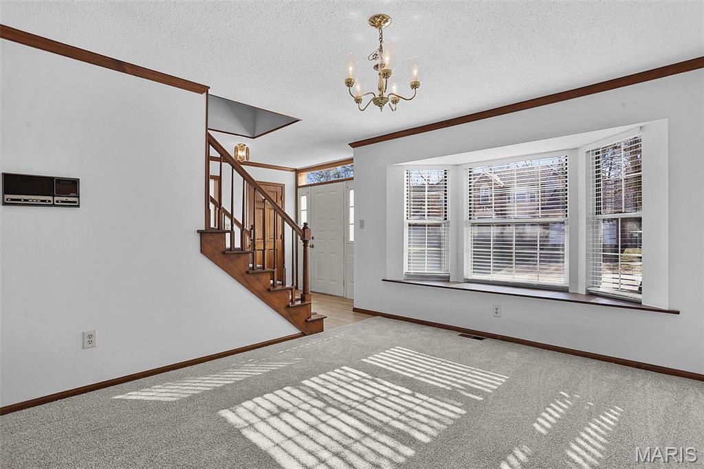 3028 Olde Post Road St. Louis, MO 63129 - Photo 7 of 39