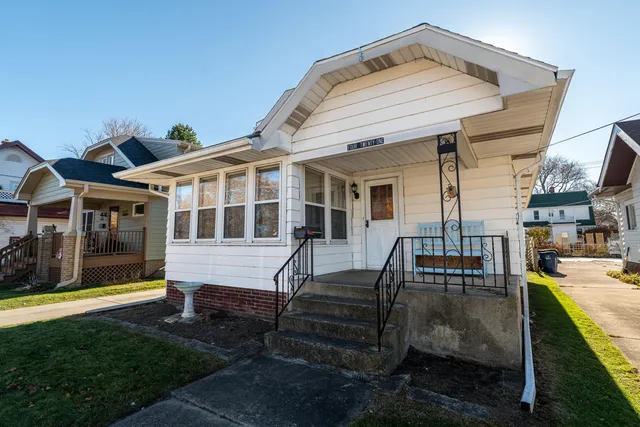 $225,000 | 421 Augusta Street, Racine, WI 53402