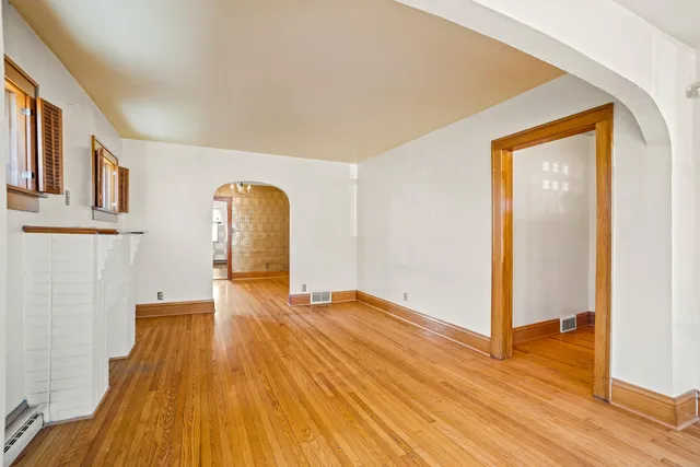 $225,000 | 421 Augusta Street, Racine, WI 53402