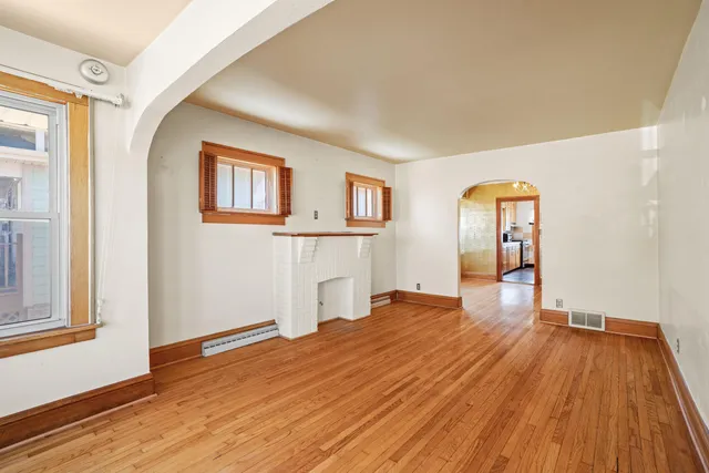 $225,000 | 421 Augusta Street, Racine, WI 53402