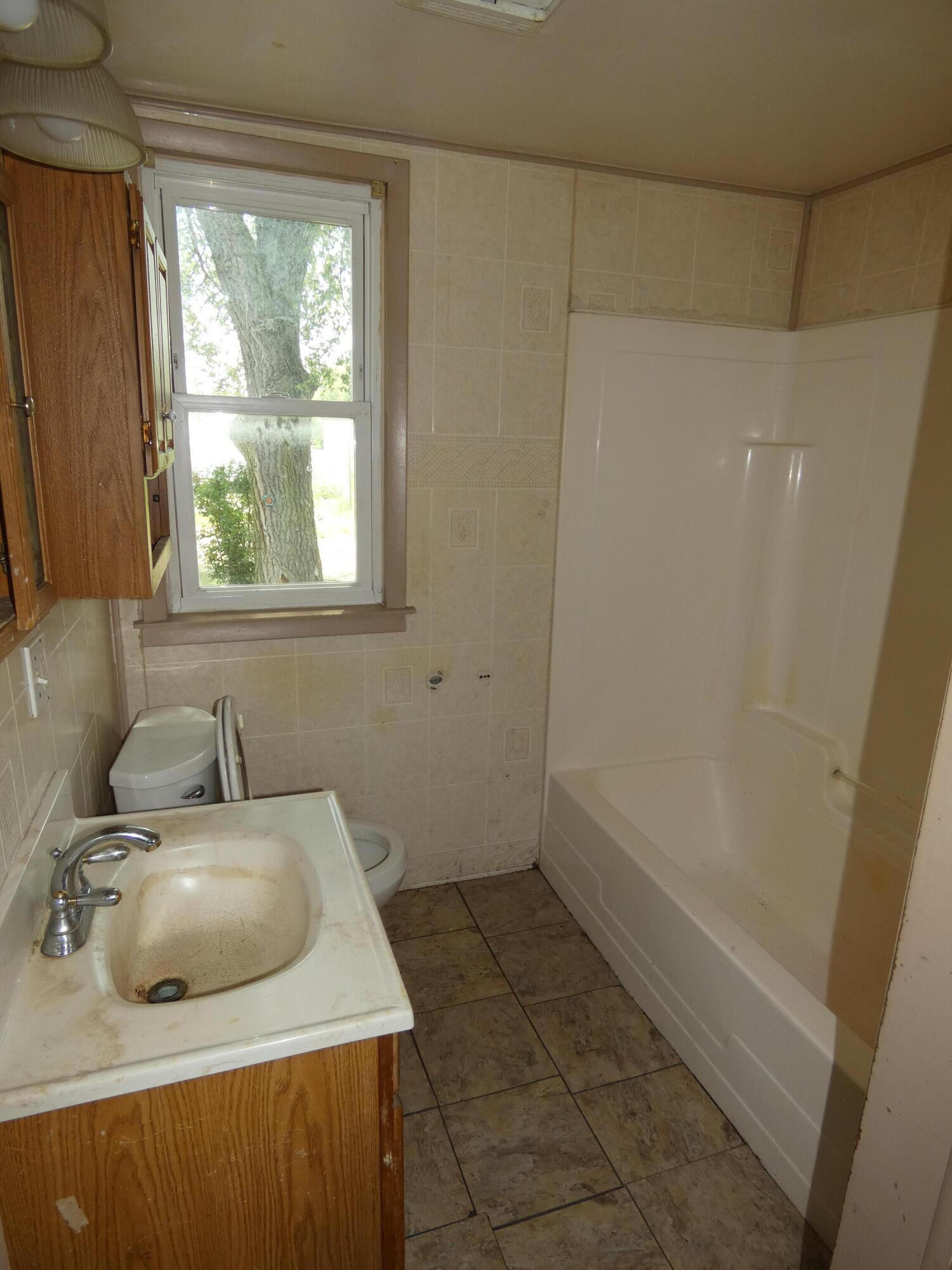 2529 Somerlayton Road Benton Harbor, MI 49022 - Photo 12 of 21 P1060948