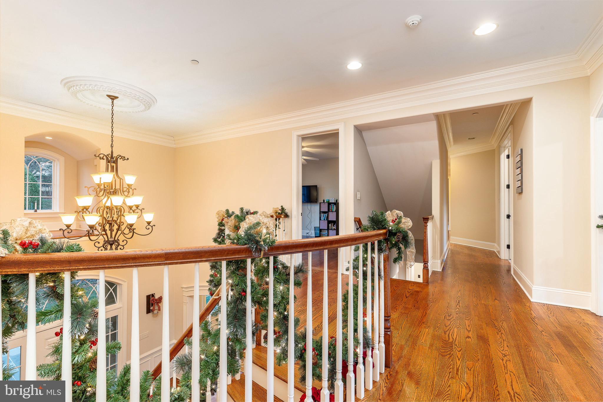 5829 Ridgeview Drive Doylestown, PA 18902 - Photo 17 of 40 2nd Floor Landing