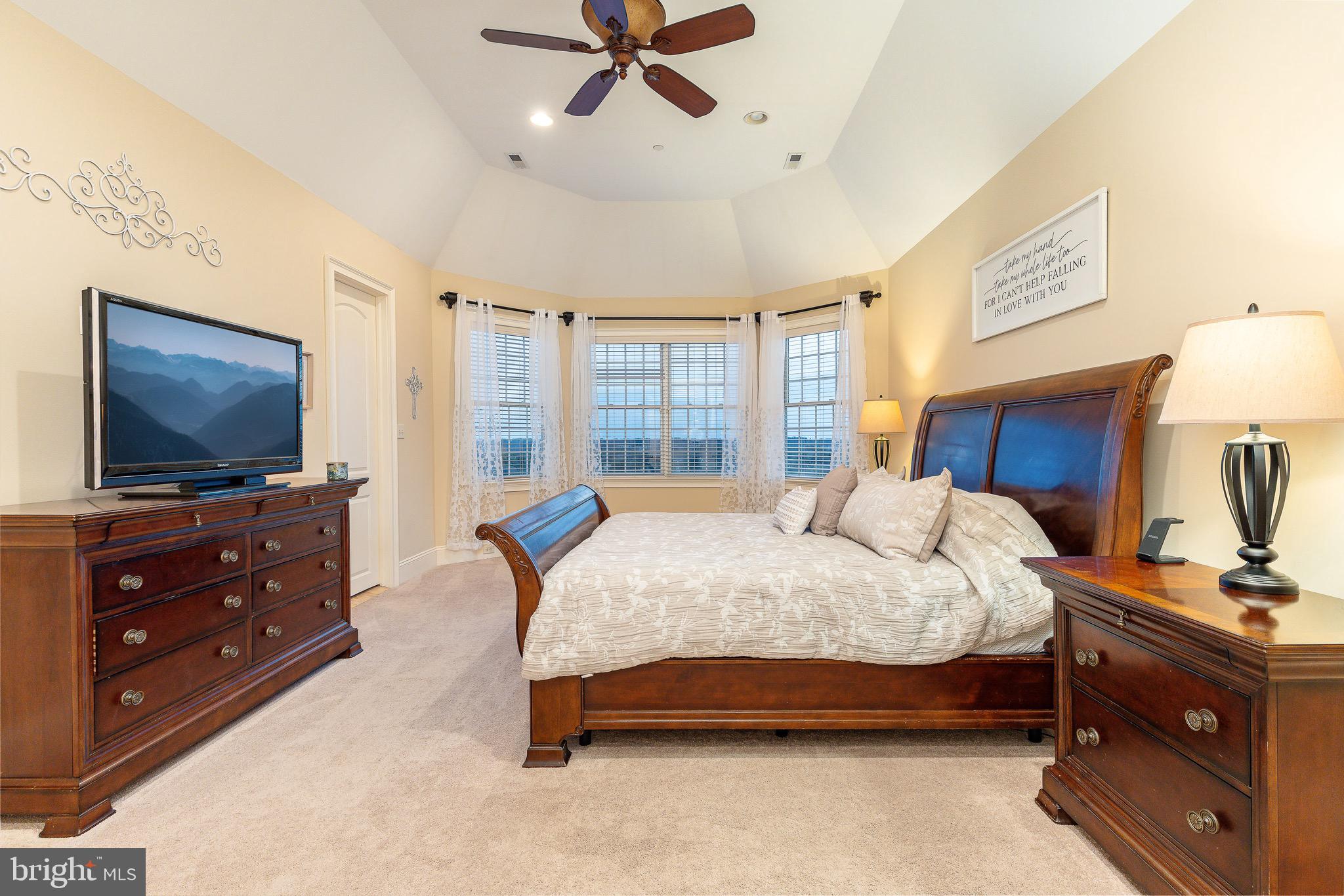 5829 Ridgeview Drive Doylestown, PA 18902 - Photo 28 of 59 Primary Bedroom