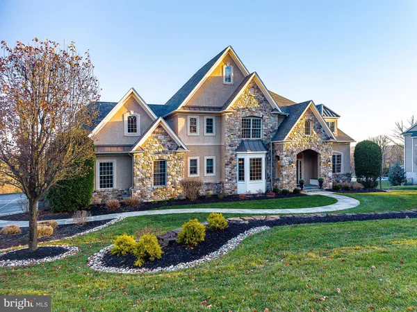 $2,290,000 | 5829 Ridgeview Drive, Doylestown, PA 18902