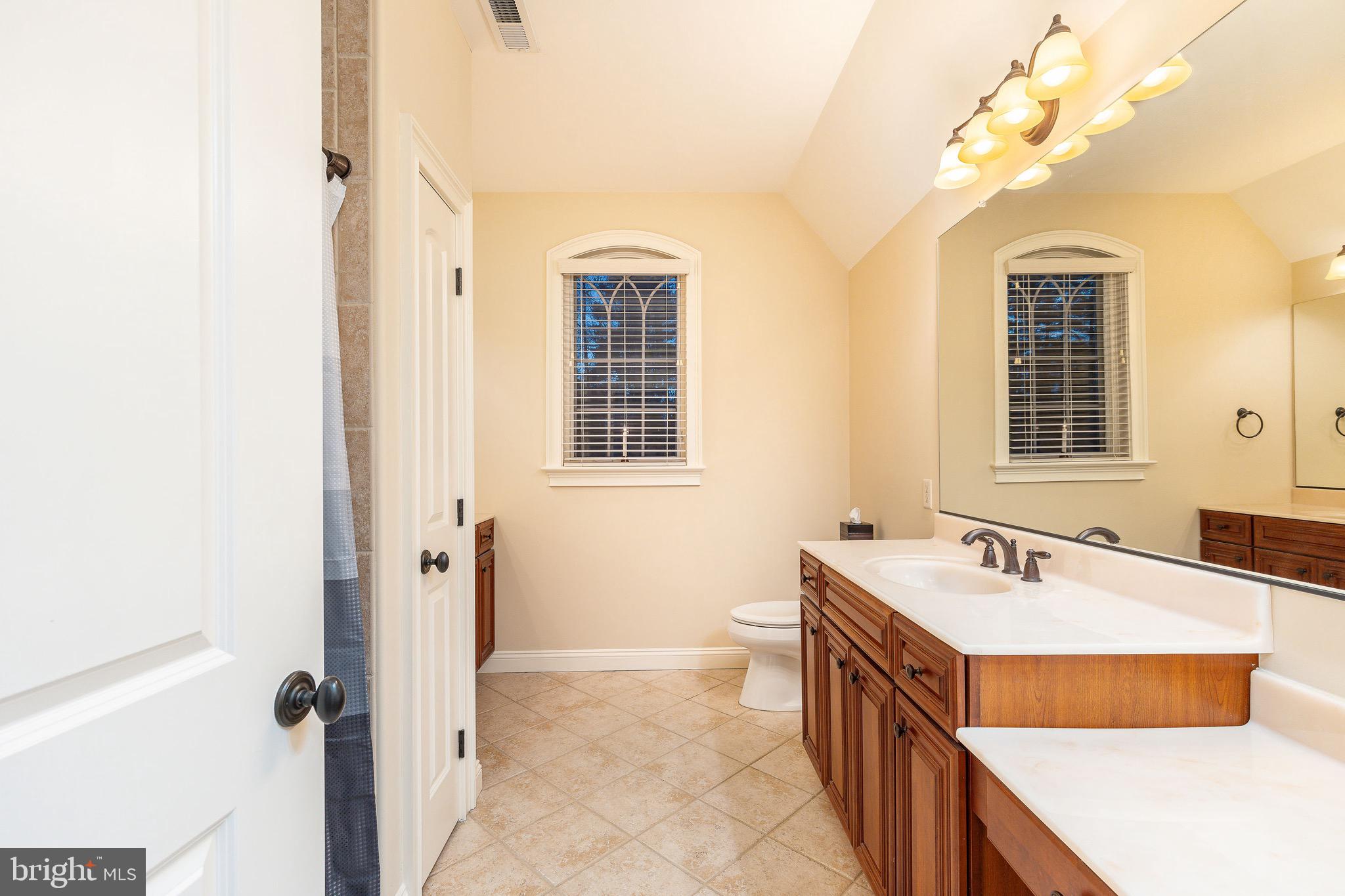 5829 Ridgeview Drive Doylestown, PA 18902 - Photo 33 of 62 Full Bathroom